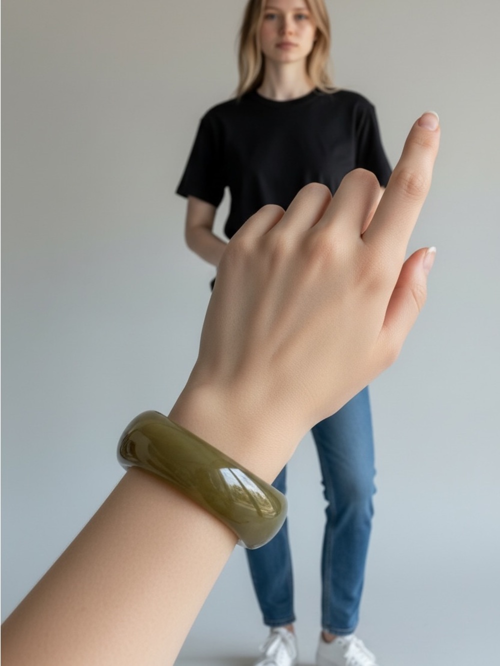 10/2 Olive Green Smart Bracelet - Unbranded Stylish Wearable